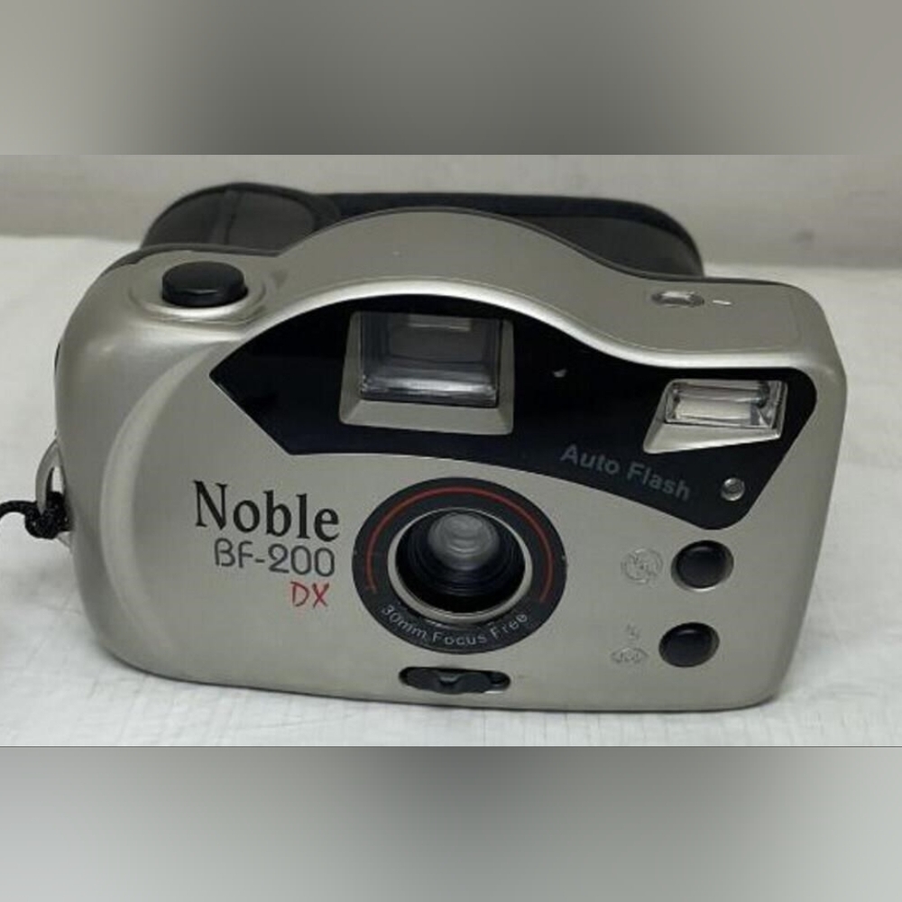 BF-200 DX Silver Camera with Auto Flash (Untested)